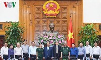 Nguyên Xuân Phuc reçoit des victimes de l’agent orange/dioxine