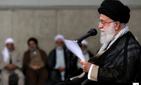 Ali Khamenei: “il n’y aura pas de guerre, ni de négociations avec les États-Unis“