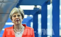Brexit : Theresa May confortée face à l’UE après avoir remporté le vote de confiance de son parti 