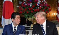 Entretien téléphonique entre Trump et Abe au sujet du sommet de Hanoi