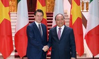 Giuseppe Conte achève sa visite au Vietnam 