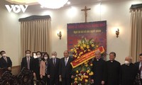 Nguyên Xuân Phuc présente ses vœux de Noël aux catholiques 