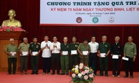 Ha Giang rend hommage aux personnes ayant servi la nation
