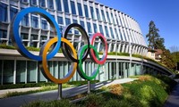 Jeux olympiques: le CIO veut «explorer des moyens» de réintégrer les sportifs russes et bélarusses