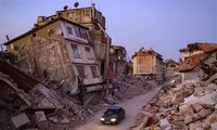 Séisme en Turquie: Erdogan promet de reconstruire 200.000 logements