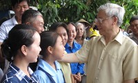 Tổng Bí thư Nguyễn Phú Trọng thăm và  làm việc tại tỉnh Vĩnh Long