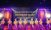 Hoạt động mừng Xuân Quý Tỵ của bà con Việt Kiều