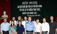 Phó Thủ tướng Nguyễn Thiện Nhân tiếp xúc cử tri tại Bắc Giang