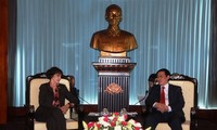  Phó Trợ lý Tổng thống Hoa Kỳ thăm Việt Nam