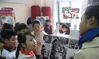 Triển lãm lưu động ảnh Trẻ em thời chiến tại Hà Nội