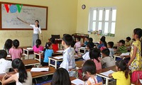 Con em Việt kiều Campuchia quyết tâm học tốt