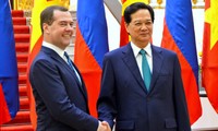 Thủ tướng Liên bang Nga Dmitry Medvedev kết thúc tốt đẹp chuyến thăm chính thức Việt Nam 