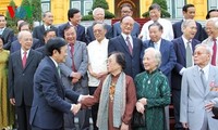 Chủ tịch nước Trương Tấn Sang gặp mặt đại biểu cán bộ lãnh đạo ngành ngoại giao Việt Nam 