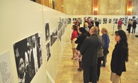 Triển lãm ảnh tái hiện lịch sử Việt Nam tại Slovakia