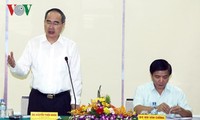 Ông Nguyễn Thiện Nhân làm việc với Tổng liên đoàn Lao động Việt Nam