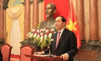 Chủ tịch nước Trần Đại Quang tiếp Ban liên lạc cựu chuyên gia Việt Nam giúp cách mạng Campuchia