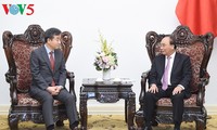 Thủ tướng Nguyễn Xuân Phúc tiếp đoàn đại biểu Hãng thông tấn Yonhap Hàn Quốc