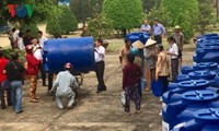 VOV và EVNSPC trao tặng 100 bồn nước cho hộ nghèo ở tỉnh Long An