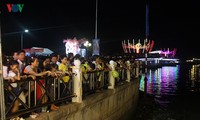 Hơn 50 vạn du khách tham dự  Ngày hội Du lịch - Đêm Hoa đăng Ninh Kiều