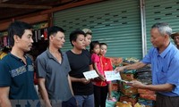 Vỡ đập thủy điện tại Lào: Cộng đồng người Việt Nam chung tay giúp người dân Lào khắc phục sự cố 