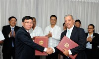 Việt Nam trao tặng 5.000 tấn gạo cho Cuba