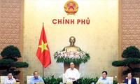 Thủ tướng Nguyễn Xuân Phúc chủ trì Phiên họp thường kỳ chính phủ tháng 9