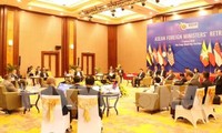 Hội nghị hẹp Bộ trưởng Ngoại giao ASEAN: Thống nhất cần tôn trọng luật pháp quốc tế về vấn đề Biển Đông