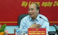 Thủ tướng Nguyễn Xuân Phúc thăm, nói chuyện với công nhân mỏ than Hà Lầm