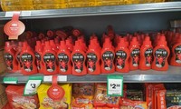 Hàng hóa Việt Nam xuất hiện phong phú trên các quầy hàng Tết ở siêu thị Australia