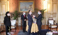  Đại sứ Việt Nam tại Pháp Nguyễn Thiệp được trao tặng Huân chương Bắc đẩu Bội tinh