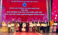 Giải thưởng VHNT năm 2022 của Liên hiệp các Hội VHNT Việt Nam: Tôn vinh những giá trị truyền thống