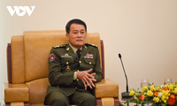 Tổng Tư lệnh Quân đội Hoàng gia Campuchia đánh giá cao quan hệ hợp tác Campuchia-Việt Nam