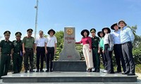 Ủy ban Nhà nước về người Việt Nam ở nước ngoài làm việc về công tác đối ngoại với các tỉnh giáp biên giới Campuchia