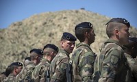 ฝรั่งเศสยืนยันว่า จะถอนทหารออกจากอัฟกานิสถานก่อนปลายปีนี้