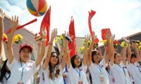 โครงการค่ายฤดูร้อนเวียดนาม ปี 2012 เน้นการแนะนำรากฐานทางวัฒนธรรมและประวัติศาสตร์