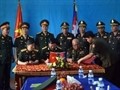 รองเสนาธิการใหญ่กองทัพประชาชนเวียดนามให้การต้อนรับรองผู้บัญชาการกองทัพกัมพูชา