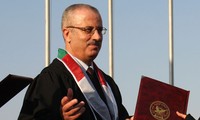 นายกรัฐมนตรีปาเลสไตน์คนใหม่ยื่นใบลาออกจากตำแหน่งต่อประธานาธิบดี มาห์มุด อับบาส  
