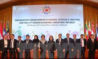 การประชุมรัฐมนตรีเศรษฐกิจอาเซียนอย่างไม่เป็นทางการเน้นหารือถึงการจัดตั้งเออีซีระยะสุดท้าย