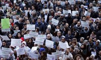 ชมรมชาวมุสลิมในอิตาลีทำการชุมนุมเพื่อต่อต้านการก่อการร้าย