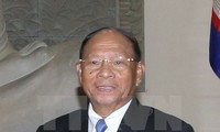 ประธานรัฐสภากัมพูชาเริ่มการเยือนเวียดนามอย่างเป็นทางการ