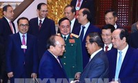 WEF ASEAN 2018 นายกรัฐมนตรีเหงวียนซวนฟุก ให้การต้อนรับนายกรัฐมนตรีกัมพูชาและรัฐมนตรีพาณิชย์บังคลาเทศ