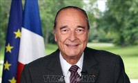 ผู้นำประเทศฝรั่งเศสและประเทศต่างๆยกย่องอดีตประธานาธิบดีฌัก เรอเน ชีรัก