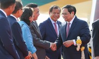 นายกรัฐมนตรีฝ่ามมิงชิ้งเริ่มการเยือนประเทศกัมพูชาอย่างเป็นทางการ