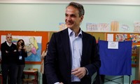ผลการเลือกตั้งทั่วไปเบื้องต้นในกรีซปรากฎว่า พรรครัฐบาลมีคะแนนนำ