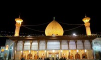 เกิดเหตุกราดยิงที่มัสยิดของชาวมุสลิมนิกายชีอะฮ์ ในอิหร่าน