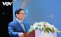 นายกรัฐมนตรี ฝ่ามมิงชิ้ง เข้าร่วมพิธีมอบรางวัลการประกวด “สตรีทำธุรกิจสตาร์ทอัพ ส่งเสริมภูมิปัญญาในท้องถิ่น”