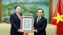 Trân Luu Quang reçoit l’ambassadeur des États-Unis