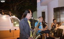Música callejera enriquece la vida espiritual de la comunidad en Ba Ria-Vung Tau
