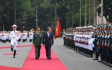 Coopération de défense Vietnam-France: Discussions entre les ministres