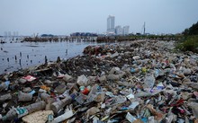 World leaders strive to reach a global treaty to end plastic pollution